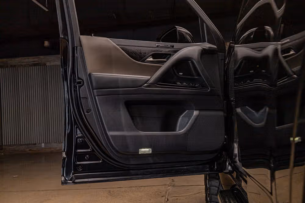 2025 Lexus LX 700h Overtrail Image 31