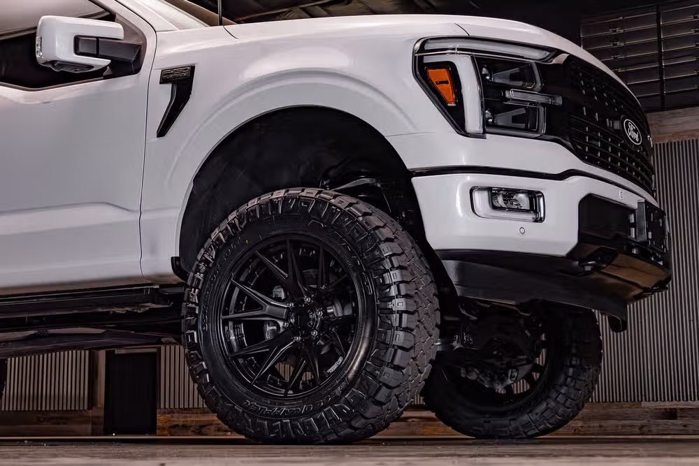 2024 Ford F-150 Platinum SuperCrew Image 16