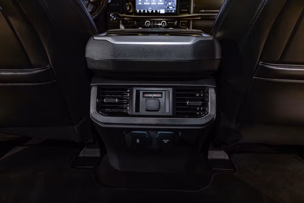 2024 Ford F-150 Platinum SuperCrew Image 28