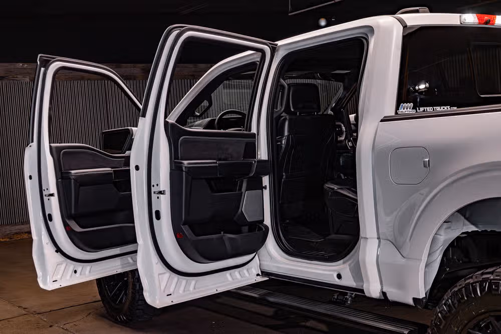 2024 Ford F-150 Platinum SuperCrew Image 39