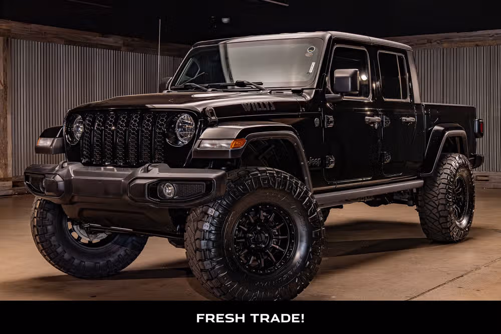 2023 Jeep Gladiator Willys Crew Cab Image 5