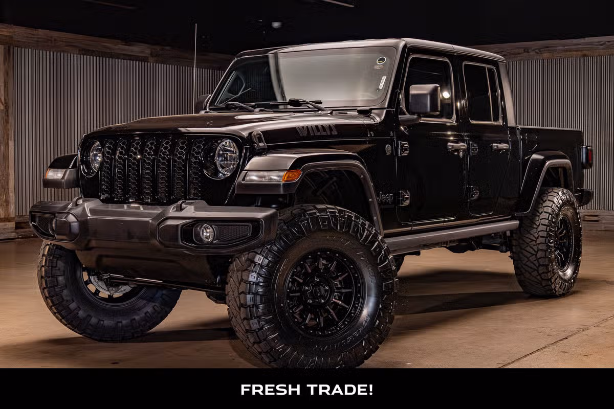 2023 Jeep Gladiator Willys Crew Cab