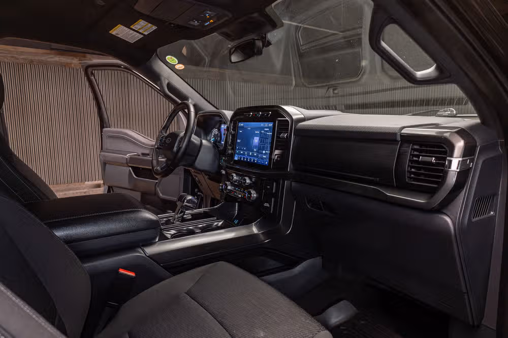 2023 Ford F-150 XLT SuperCrew Image 19