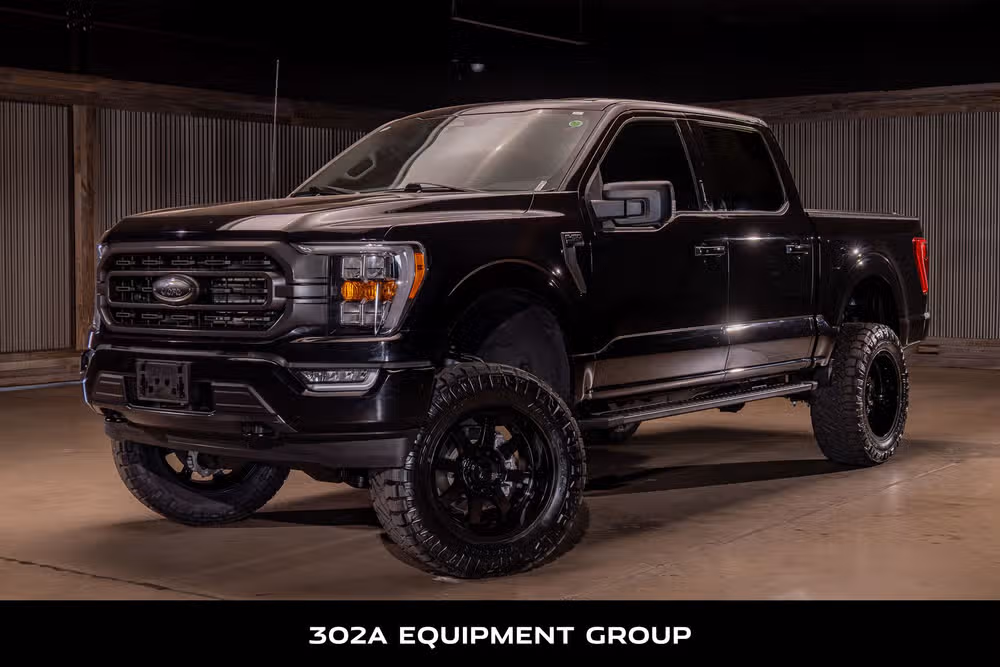 2023 Ford F-150 XLT SuperCrew Image 5