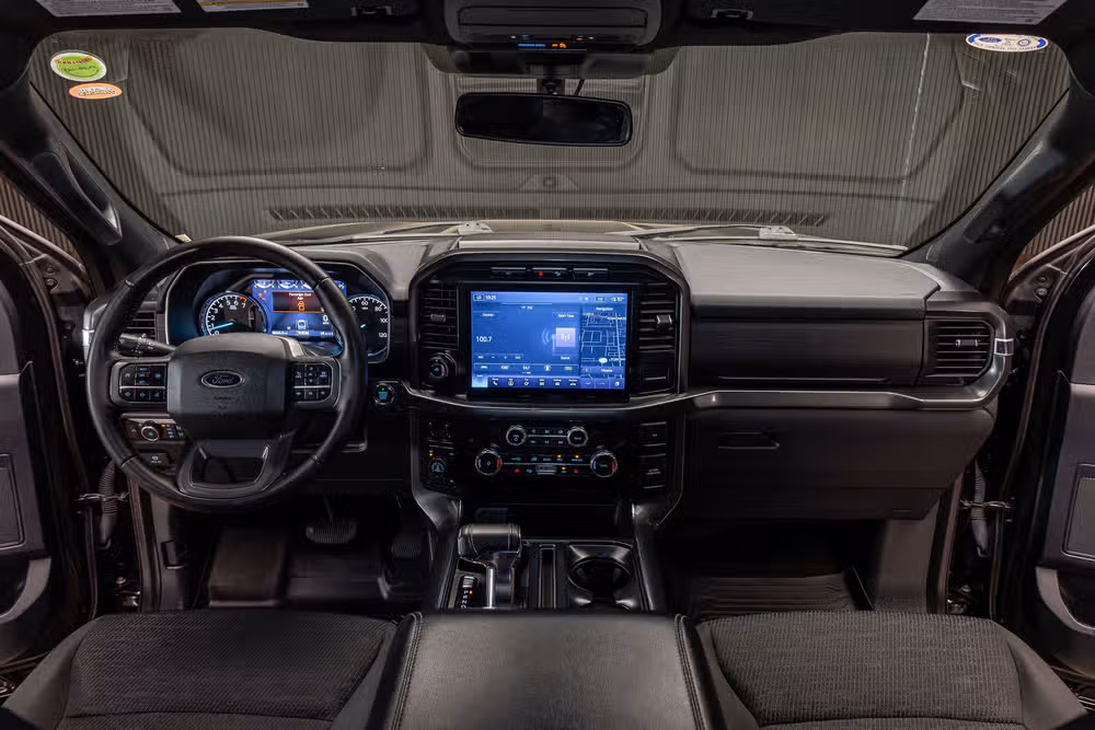 2023 Ford F-150 XLT SuperCrew Image 18