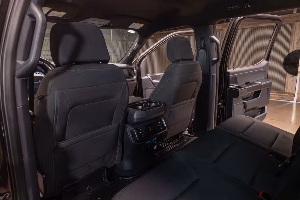 2023 Ford F-150 XLT SuperCrew Image 25