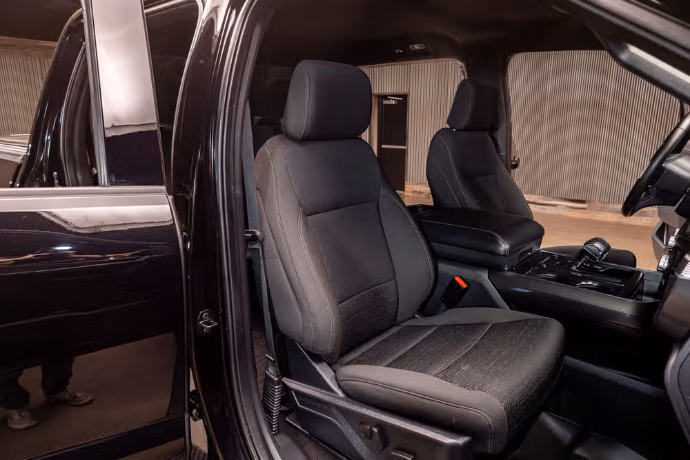 2023 Ford F-150 XLT SuperCrew Image 30