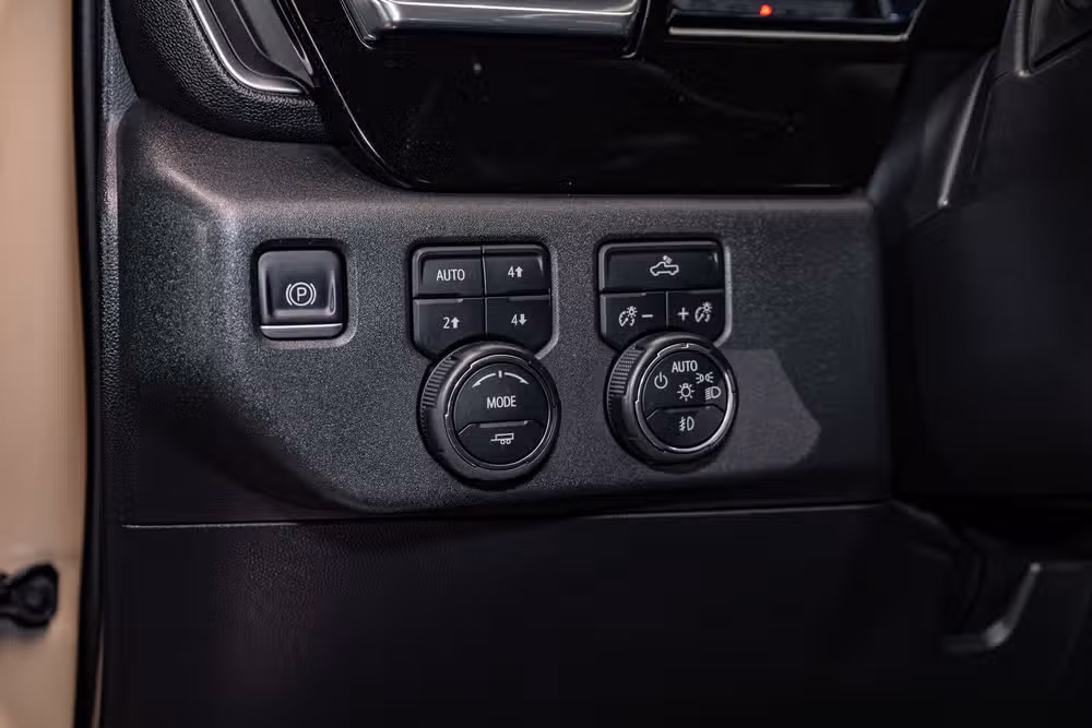2023 Chevrolet Silverado 1500 LT Trail Boss Crew Cab Image 16