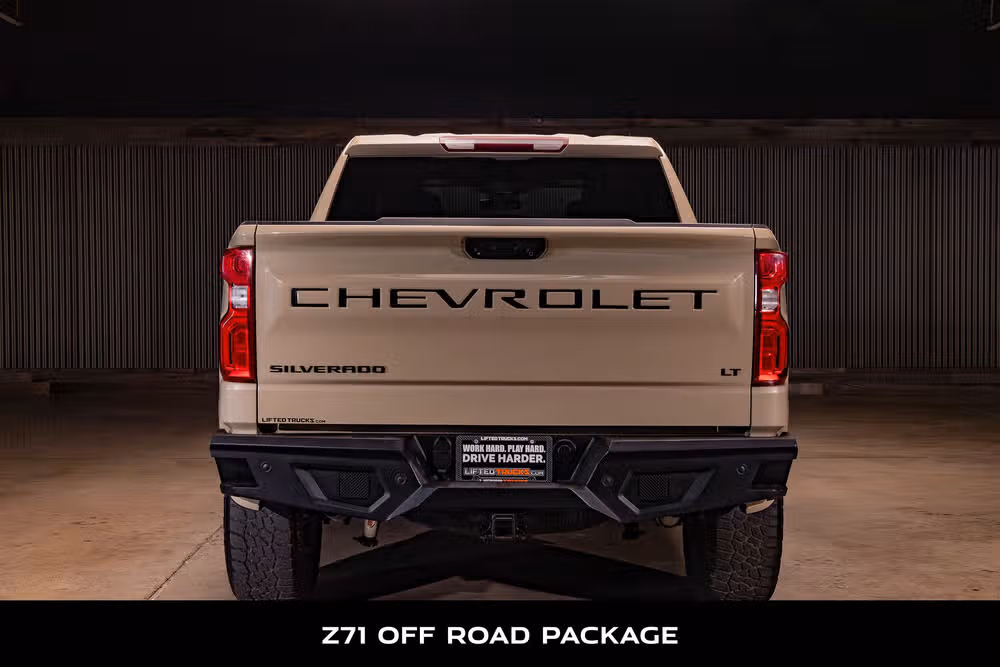 2023 Chevrolet Silverado 1500 LT Trail Boss Crew Cab Image 7