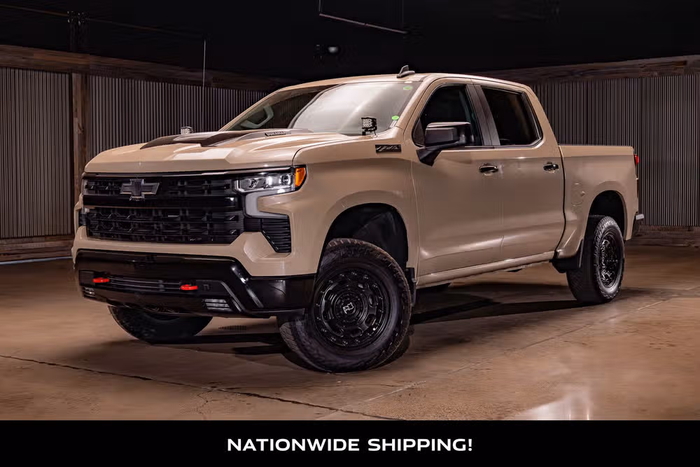 2023 Chevrolet Silverado 1500 LT Trail Boss Crew Cab Image 4