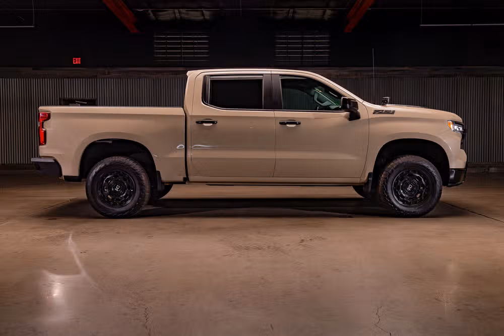 2023 Chevrolet Silverado 1500 LT Trail Boss Crew Cab Image 10