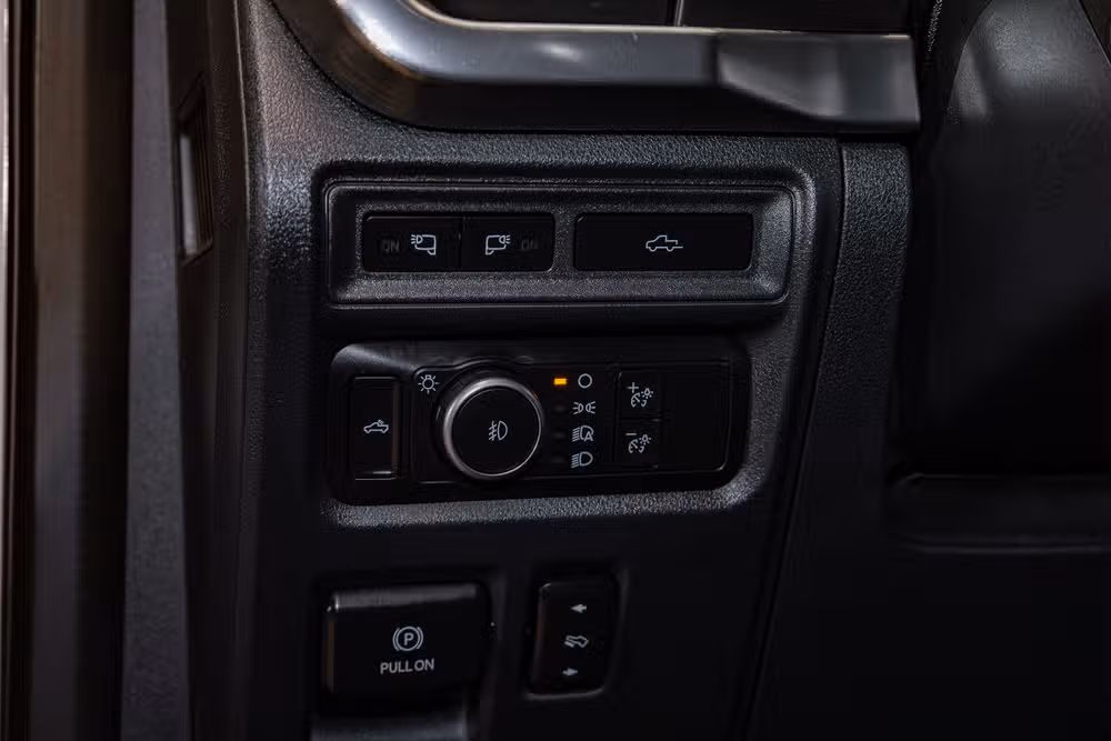 2022 Ford F-150 Lariat SuperCrew Image 21