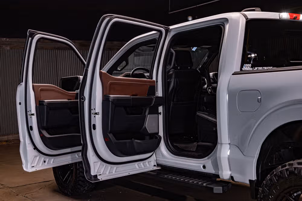 2022 Ford F-150 Lariat SuperCrew Image 33