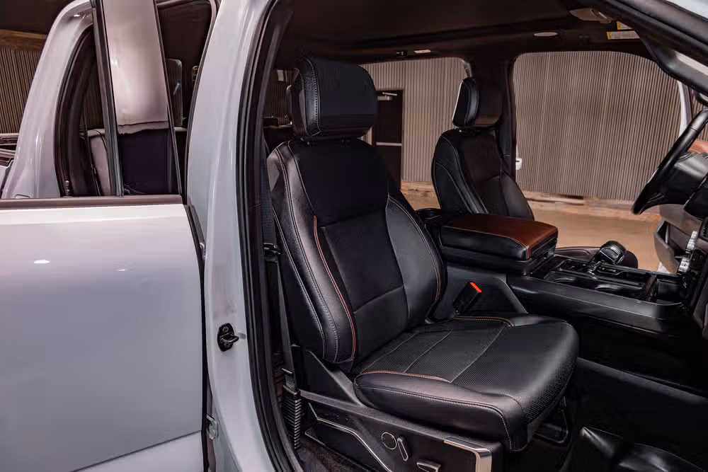 2022 Ford F-150 Lariat SuperCrew Image 32