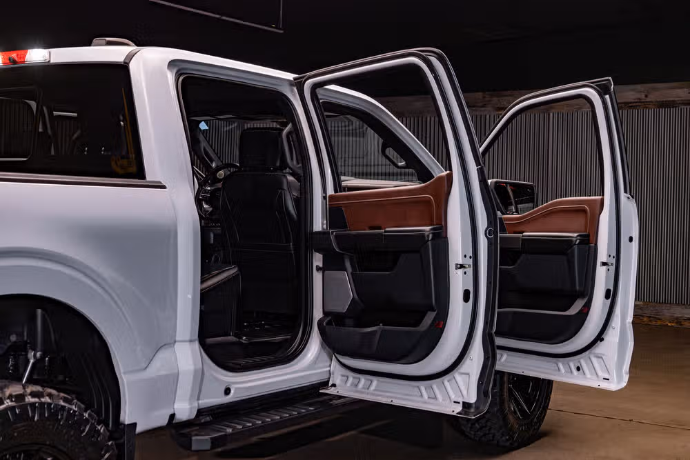2022 Ford F-150 Lariat SuperCrew Image 35