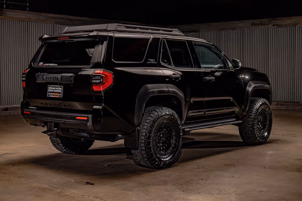 2026 Toyota 4Runner TRD Off-Road Image 10