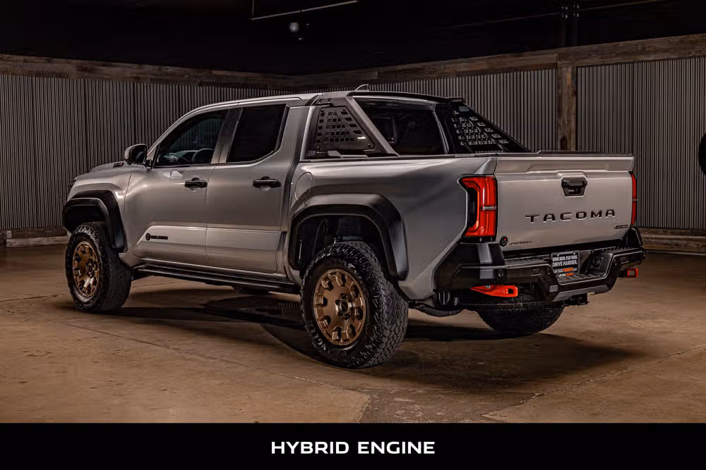 2026 Toyota Tacoma Trailhunter HV Double Cab Image 6