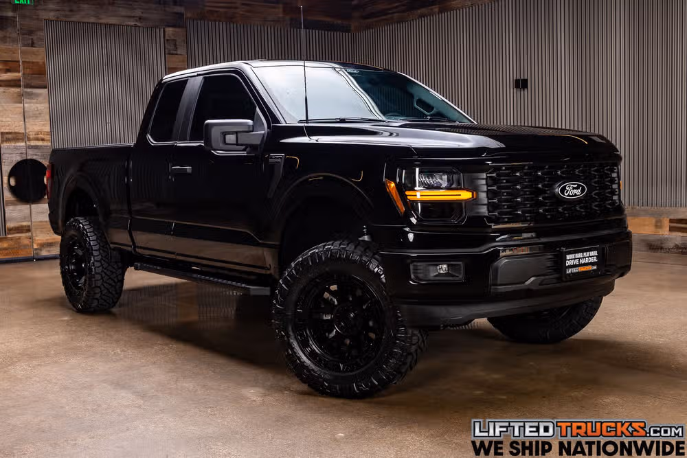 2025 Ford F-150 STX SuperCab Image 1