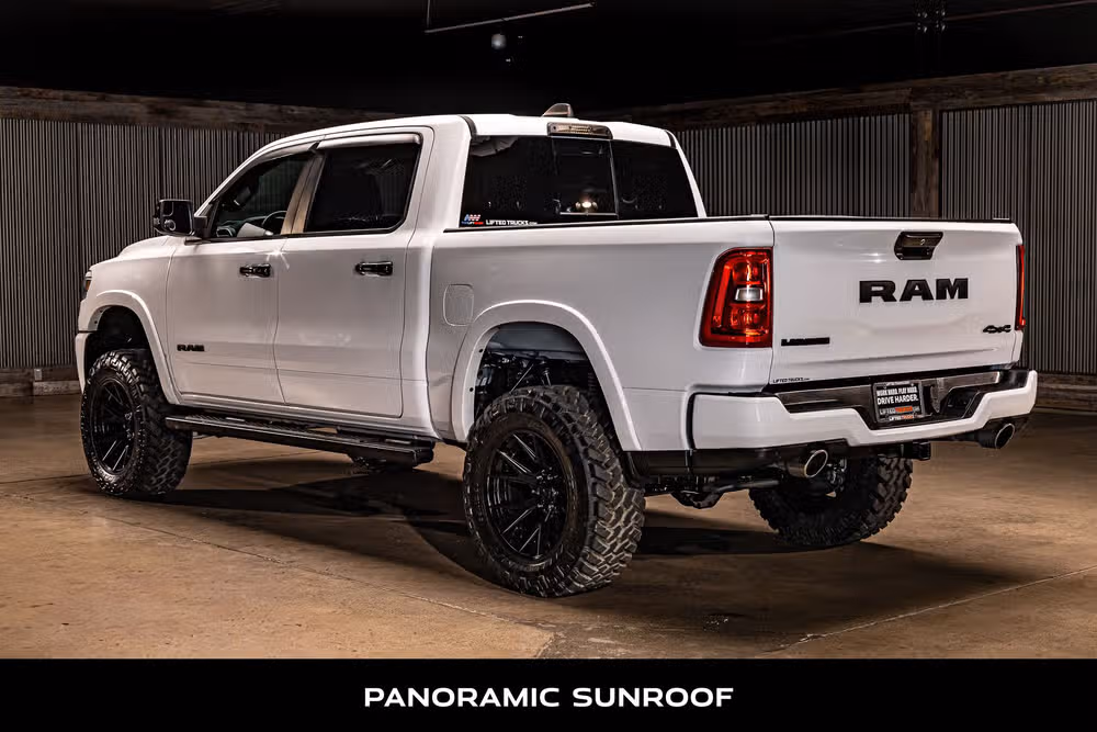 2025 Ram 1500 Laramie Crew Cab Image 7