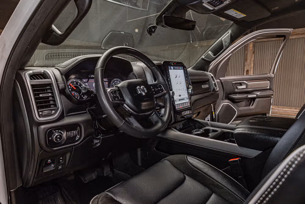 2025 Ram 1500 Laramie Crew Cab Image 17