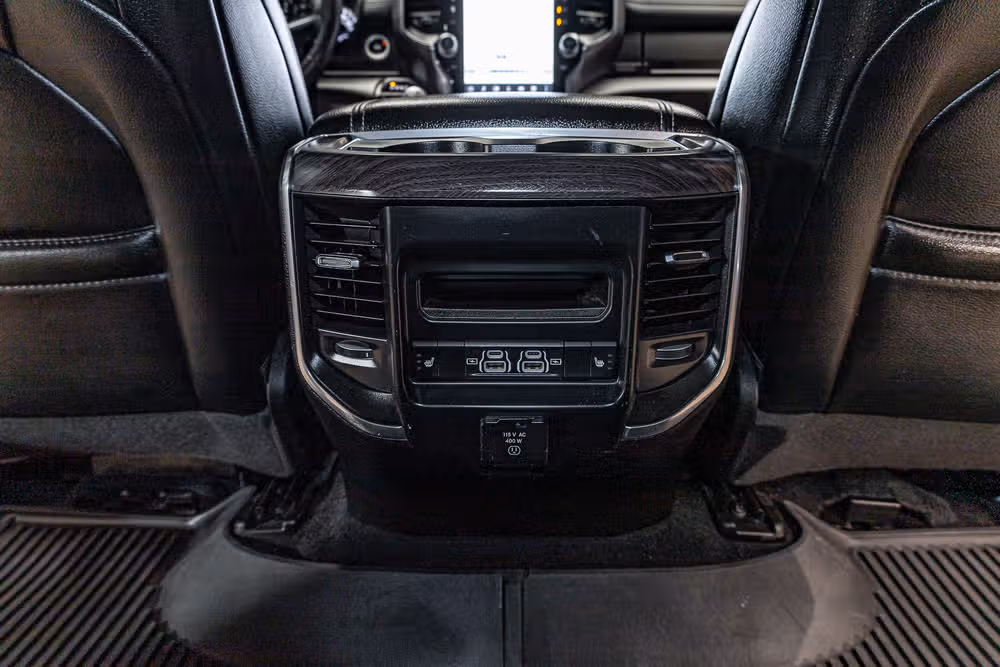 2025 Ram 1500 Laramie Crew Cab Image 28