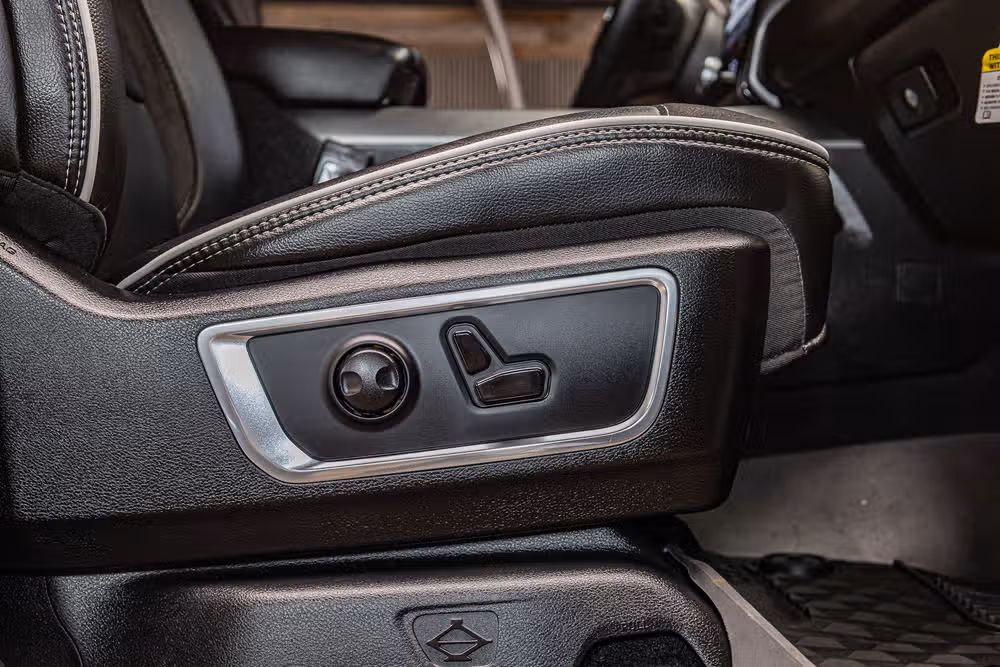 2025 Ram 1500 Laramie Crew Cab Image 31
