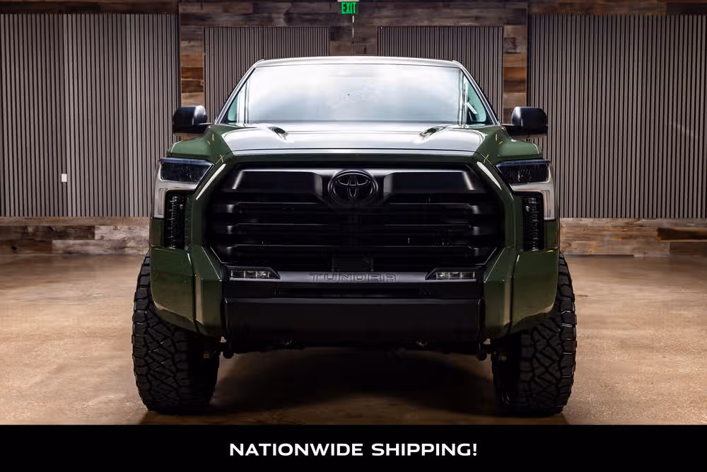2023 Toyota Tundra SR5 CrewMax Image 4