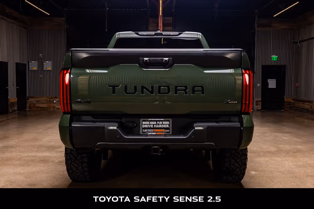 2023 Toyota Tundra SR5 CrewMax Image 8