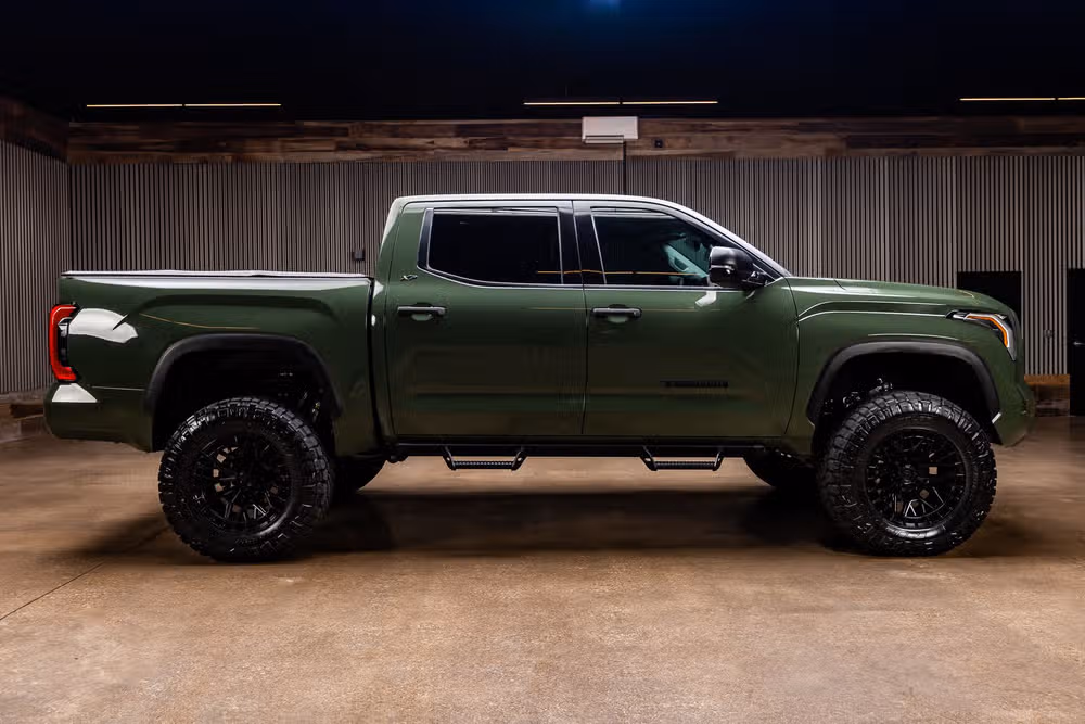 2023 Toyota Tundra SR5 CrewMax Image 11
