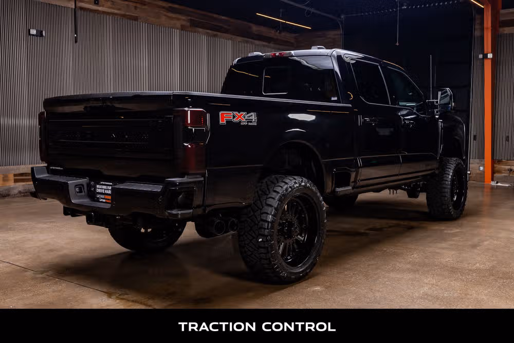 2026 Ford F-250 Super Duty Platinum Plus Crew Cab Image 10