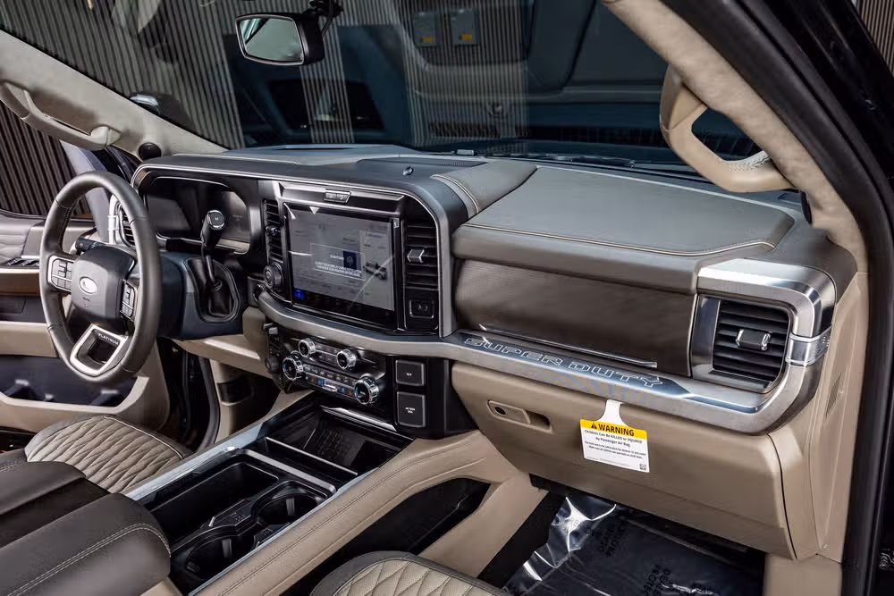 2026 Ford F-250 Super Duty Platinum Plus Crew Cab Image 18
