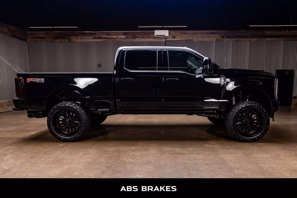 2026 Ford F-250 Super Duty Platinum Plus Crew Cab Image 11