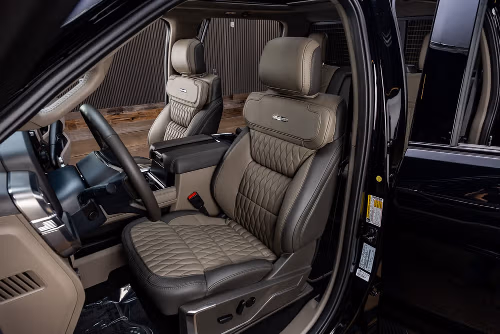 2026 Ford F-250 Super Duty Platinum Plus Crew Cab Image 30