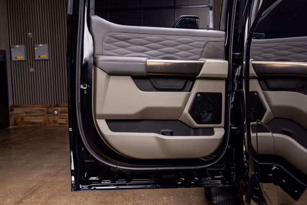 2026 Ford F-250 Super Duty Platinum Plus Crew Cab Image 39