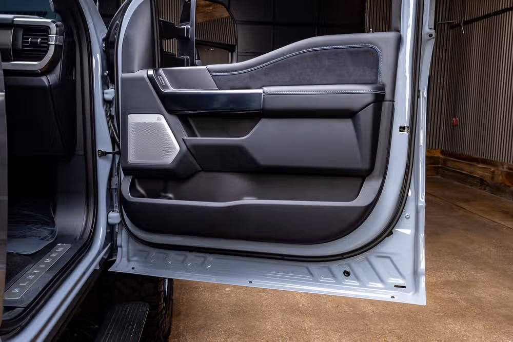 2026 Ford F-250 Super Duty Platinum Crew Cab Image 39