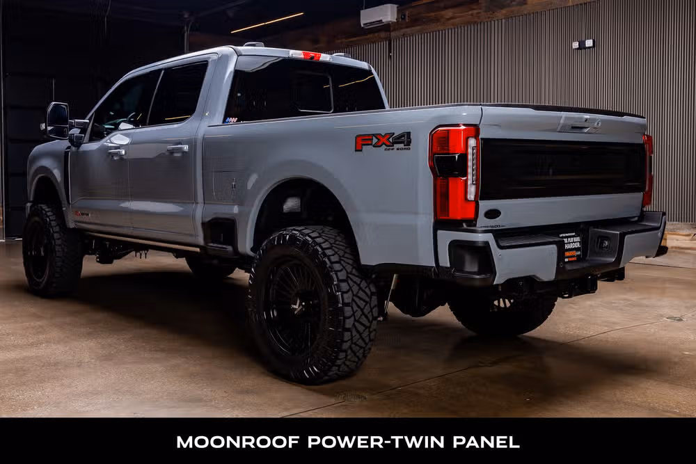 2026 Ford F-250 Super Duty Platinum Crew Cab Image 7