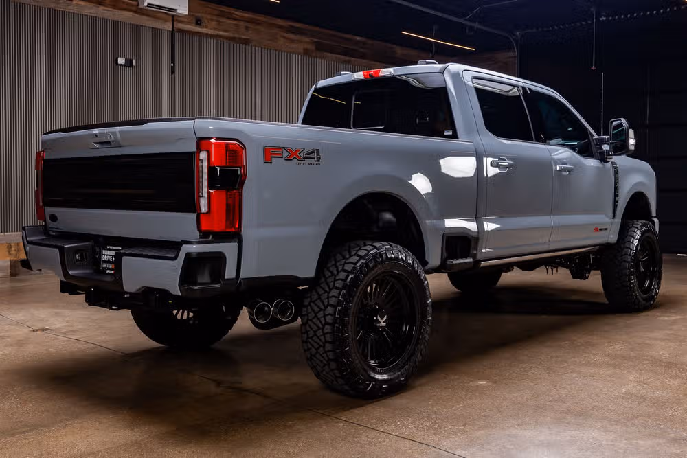 2026 Ford F-250 Super Duty Platinum Crew Cab Image 10