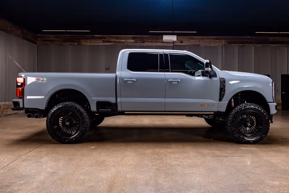 2026 Ford F-250 Super Duty Platinum Crew Cab Image 11