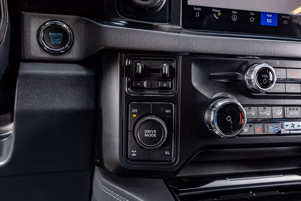 2026 Ford F-250 Super Duty Platinum Crew Cab Image 24