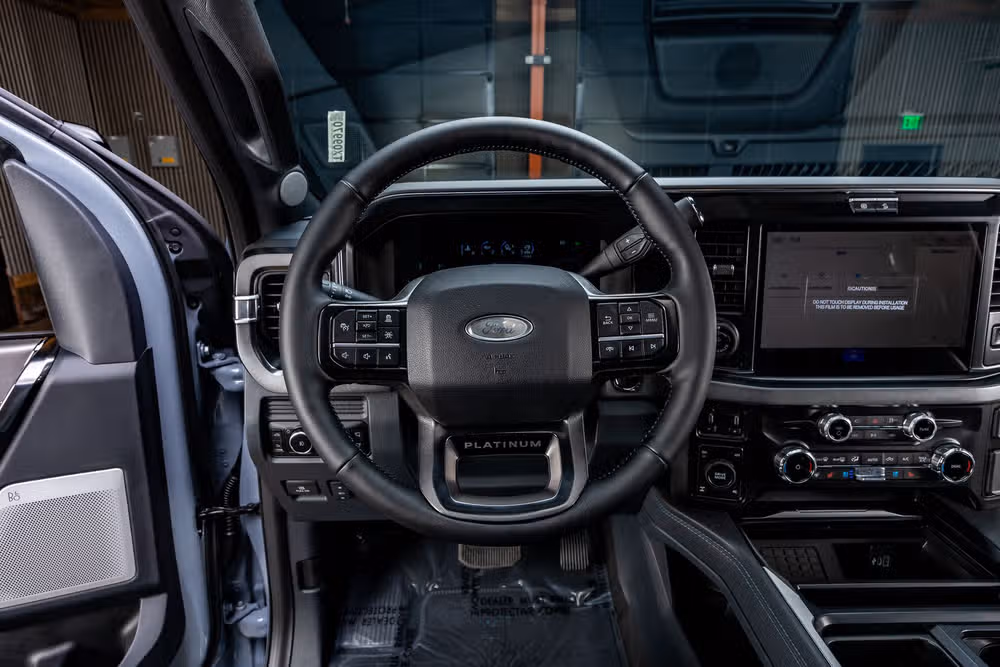 2026 Ford F-250 Super Duty Platinum Crew Cab Image 19
