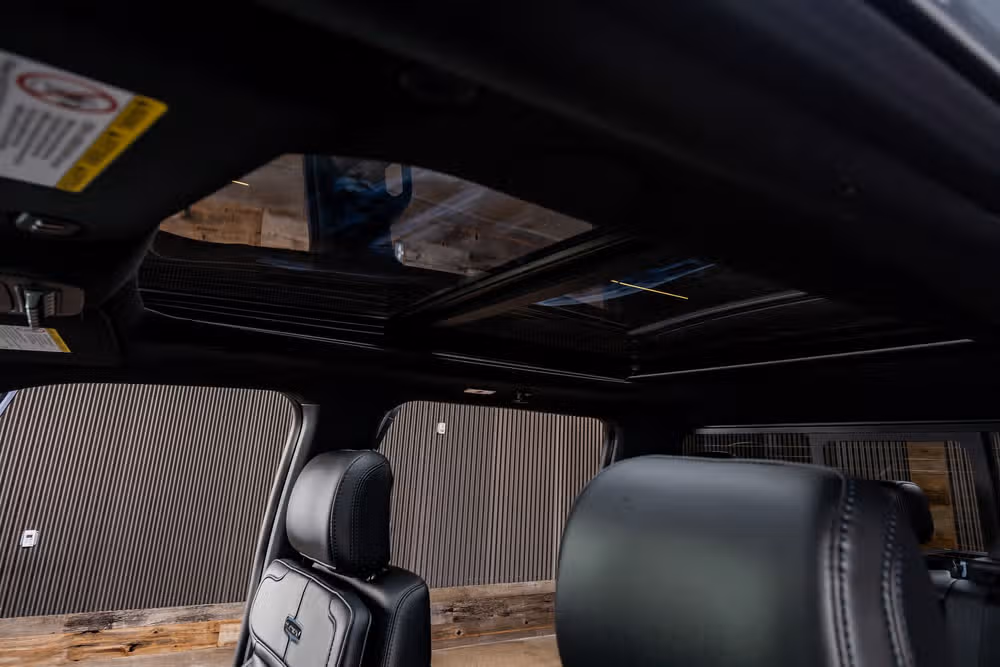 2026 Ford F-250 Super Duty Platinum Crew Cab Image 32