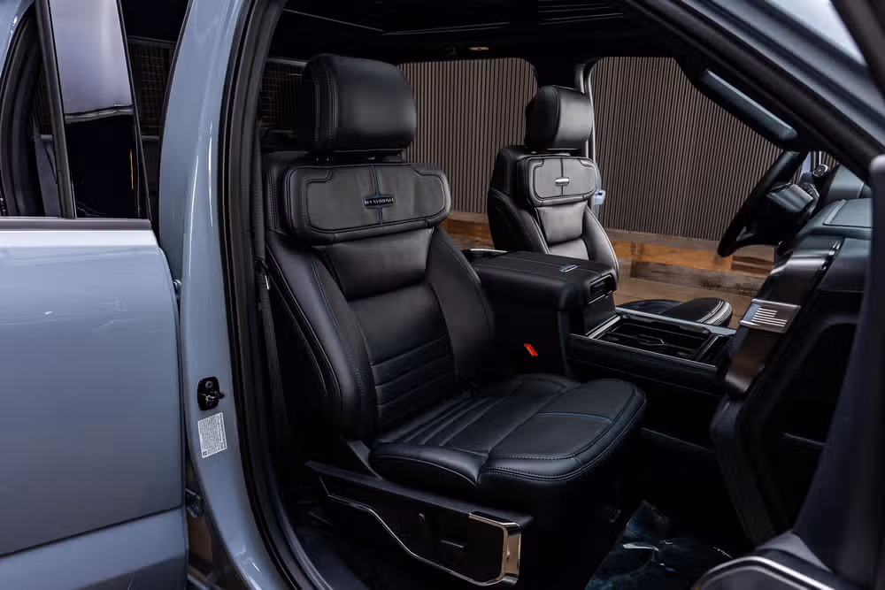 2026 Ford F-250 Super Duty Platinum Crew Cab Image 33