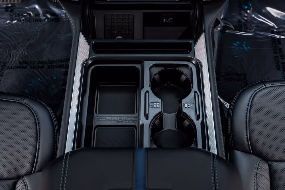 2026 Ford F-250 Super Duty Platinum Crew Cab Image 29