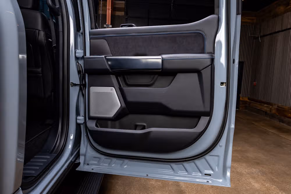 2026 Ford F-250 Super Duty Platinum Crew Cab Image 41