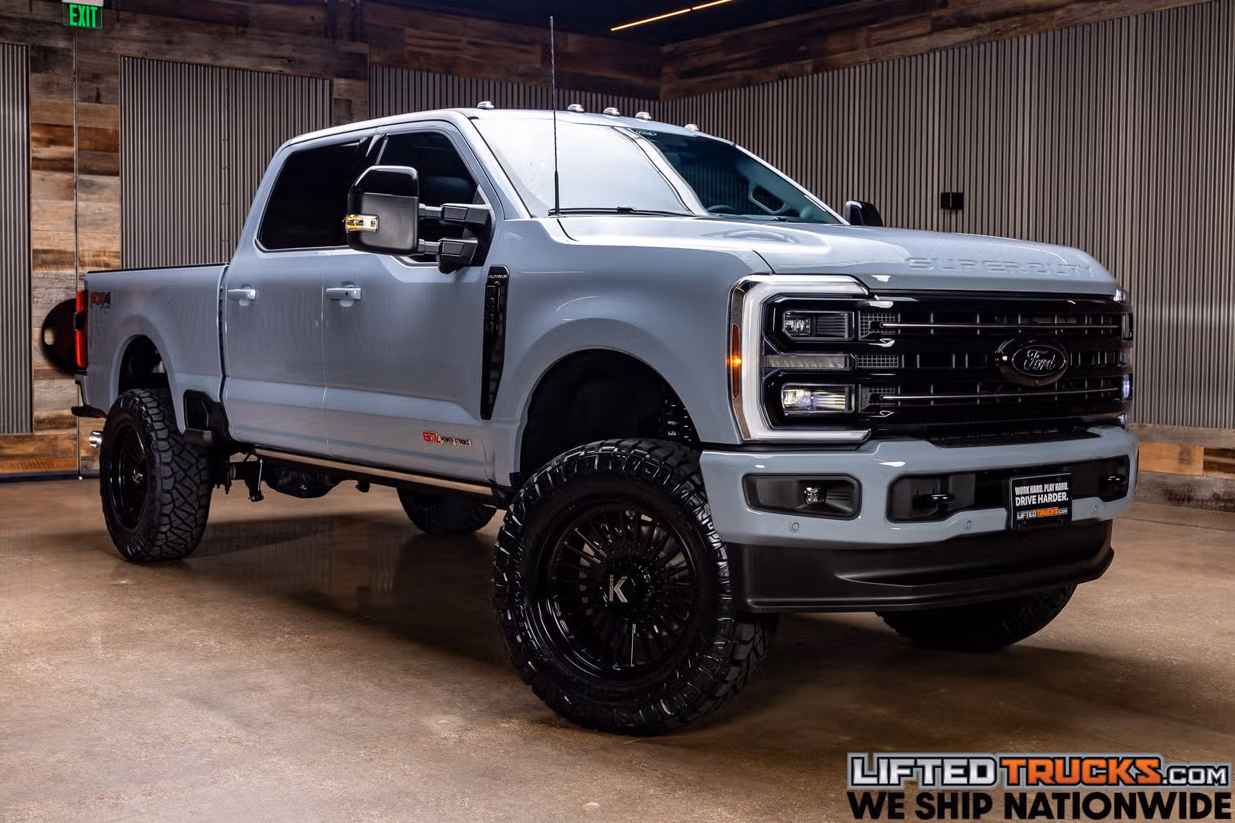 2026 Ford F-250 Super Duty Platinum Crew Cab Image 1