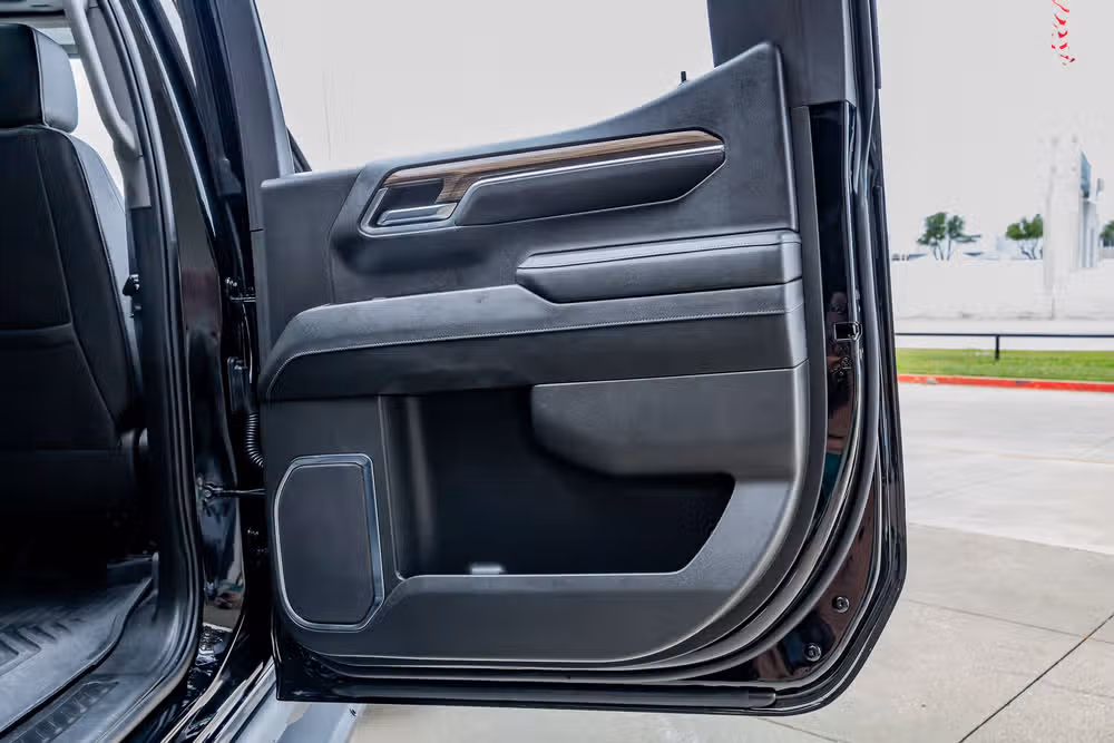 2024 Chevrolet Silverado 1500 LT Trail Boss Crew Cab Image 40