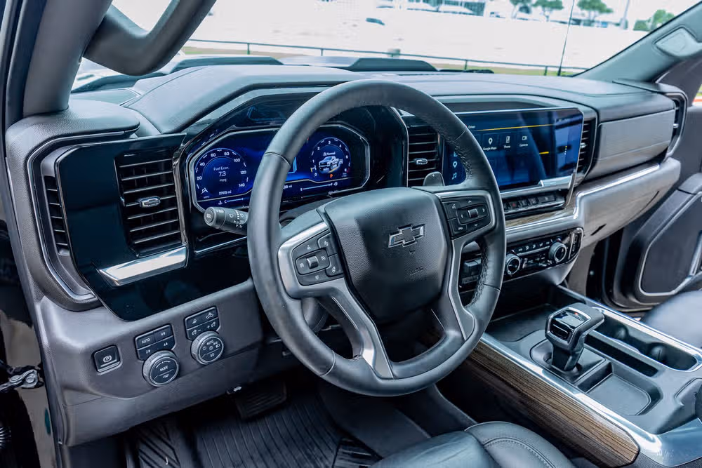 2024 Chevrolet Silverado 1500 LT Trail Boss Crew Cab Image 17