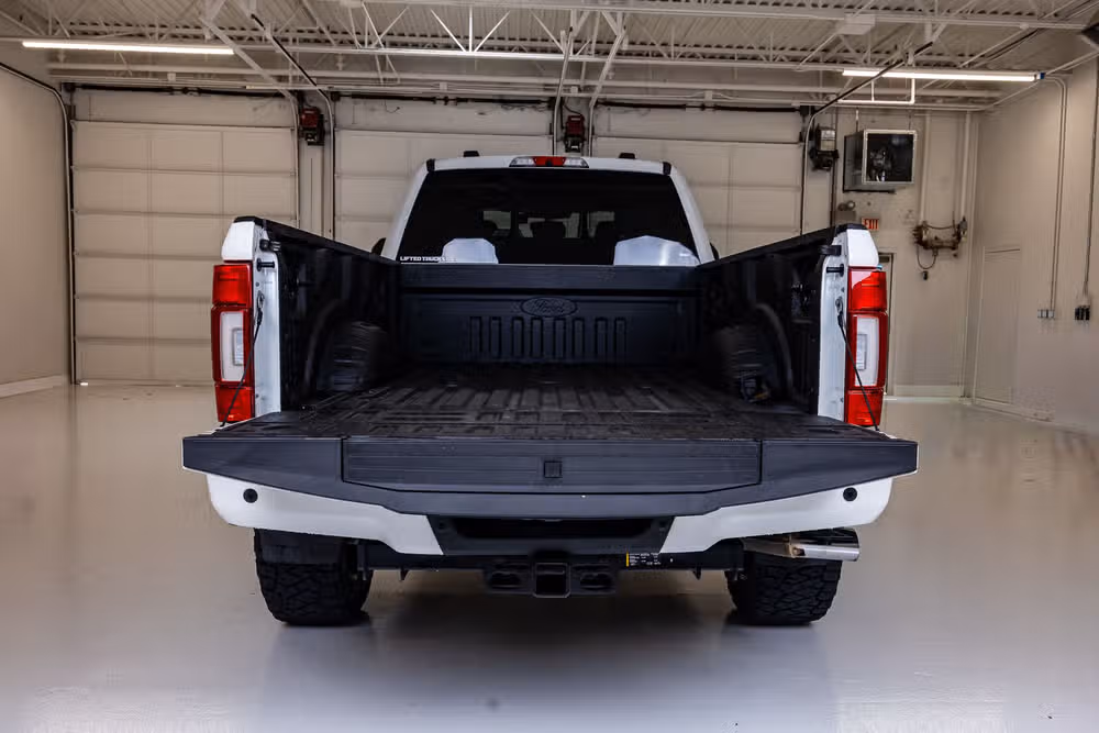 2020 Ford F-350 Super Duty Limited Crew Cab Image 9