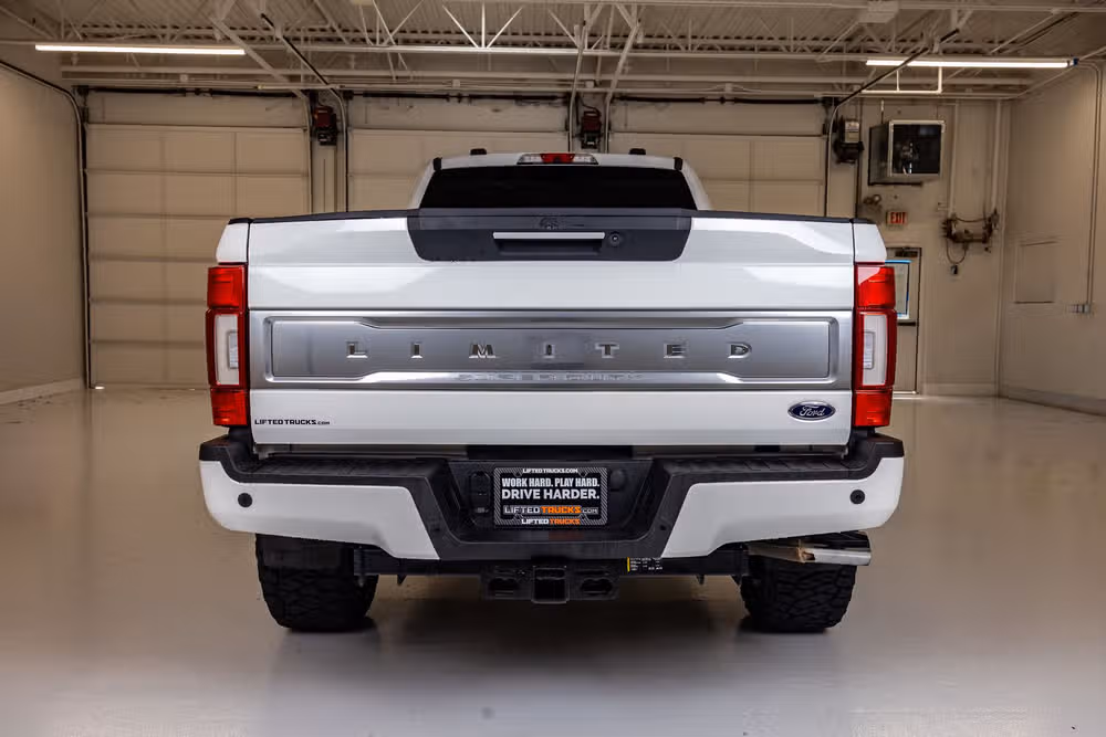 2020 Ford F-350 Super Duty Limited Crew Cab Image 8