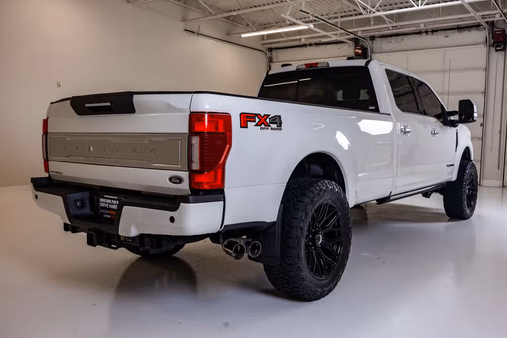 2020 Ford F-350 Super Duty Limited Crew Cab Image 10